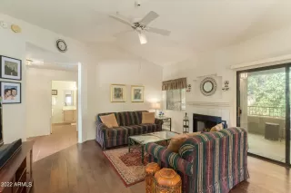 Photo #2: 6379949 Listing 