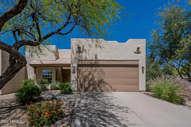 MLS: 6380068 Condo For Sale