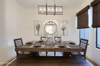 Photo #6: 6380188 Listing