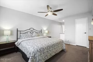 Photo #5: 6380193 Listing