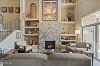 Photo #5: 6380406 Listing