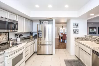 Photo #2: 6380433 Listing 