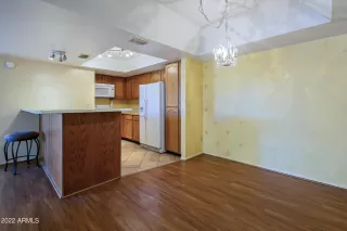 Photo #5: 6380441 Listing