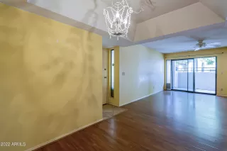 Photo #6: 6380441 Listing