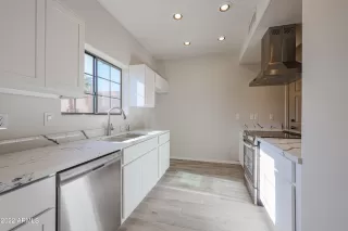 Photo #2: 6380591 Listing 