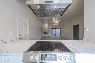 Photo #5: 6380591 Listing 