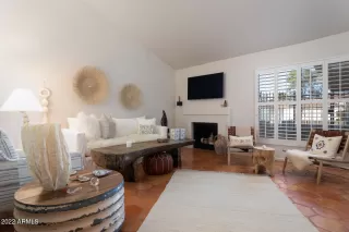 Photo #3: 6380839 Listing