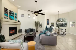 Photo #2: 6381075 Listing