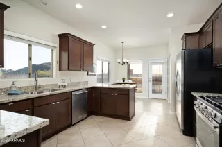 Photo #3: 6381075 Listing