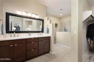 Photo #5: 6381075 Listing