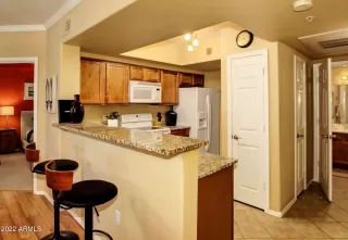 Photo #6: 6381296 Listing