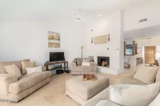 Photo #4: 6381399 Listing 