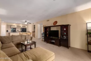 Photo #3: 6381402 Listing 