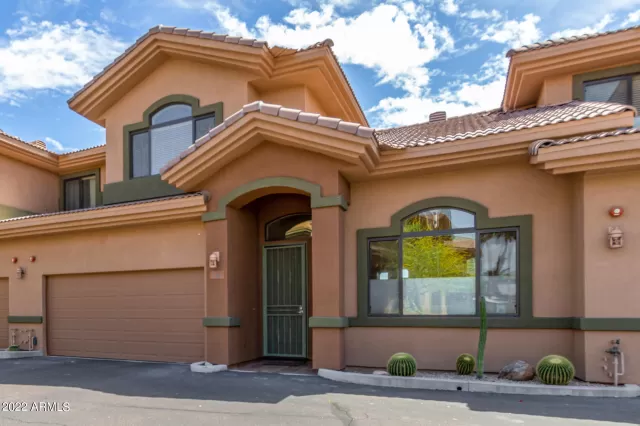 MLS: 6381566 Condo For Sale