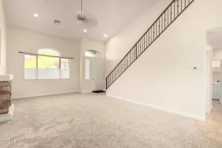 Photo #5: 6381566 Listing