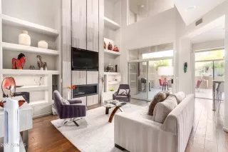 Photo #5: 6381669 Listing