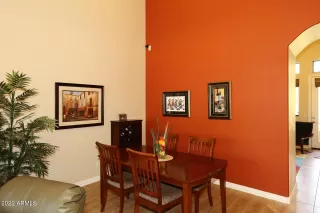 Photo #5: 6381747 Listing