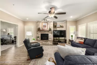 Photo #3: 6381758 Listing