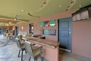 Photo #6: 6381929 Listing