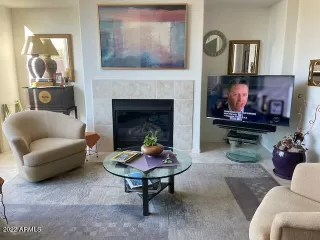 Photo #4: 6382400 Listing