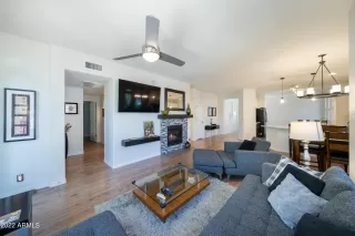 Photo #5: 6382410 Listing 