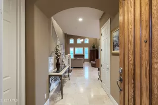 Photo #4: 6382512 Listing