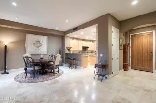 Photo #5: 6382512 Listing