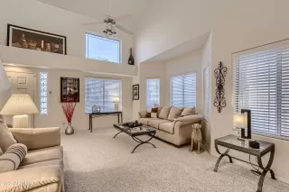 Photo #3: 6382698 Listing