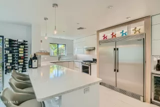 Photo #6: 6382703 Listing