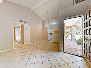 Photo #4: 6382761 Listing 