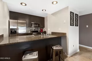 Photo #6: 6382861 Listing