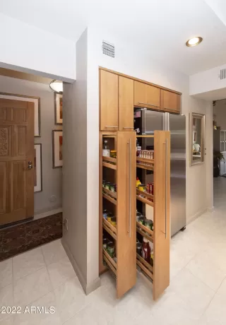 Photo #4: 6382965 Listing