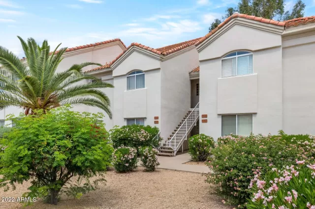 MLS: 6382978 Condo For Sale
