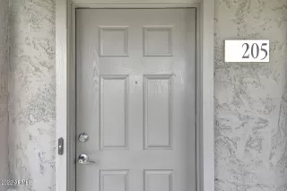 Photo #2: 6383129 Listing