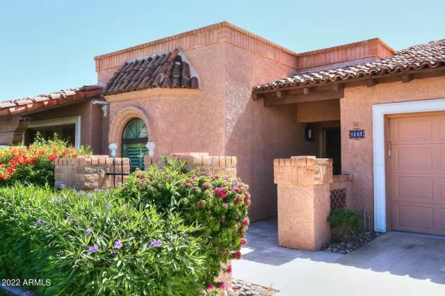 MLS: 6383272 Condo For Sale