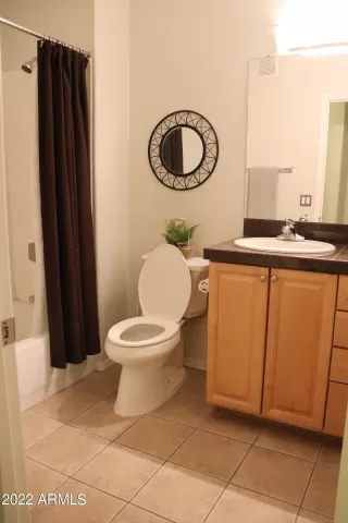 Photo #6: 6383279 Listing