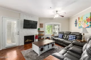 Photo #3: 6383406 Listing