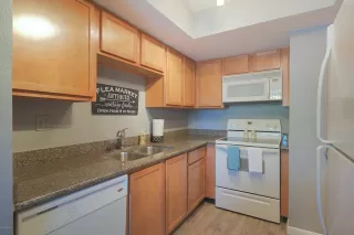 Photo #5: 6383598 Listing 