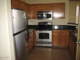 Photo #3: 6383607 Listing