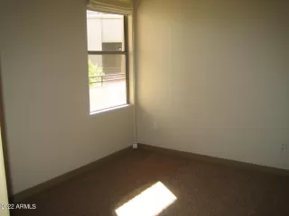 Photo #6: 6383607 Listing