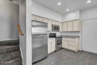 Photo #1: 6383792 Listing