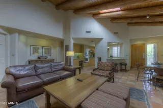 Photo #3: 6383816 Listing