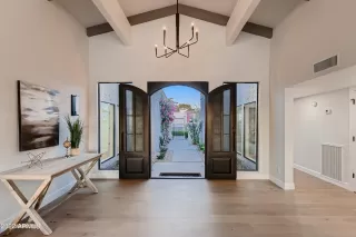 Photo #5: 6383925 Listing 