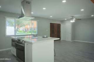 Photo #4: 6384087 Listing