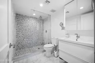 Photo #4: 6384093 Listing