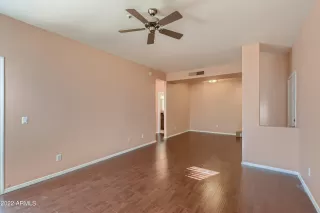 Photo #4: 6384356 Listing