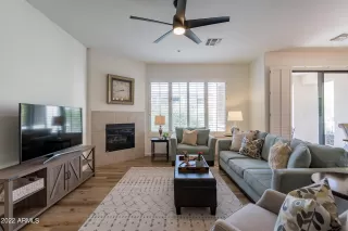 Photo #4: 6384449 Listing