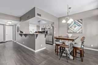 Photo #4: 6384477 Listing 