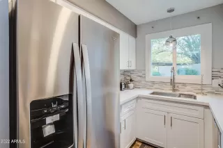 Photo #3: 6384767 Listing 