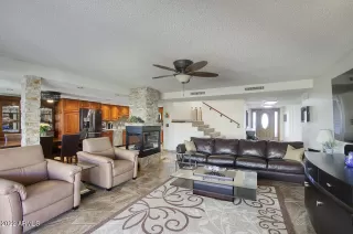 Photo #4: 6384889 Listing 